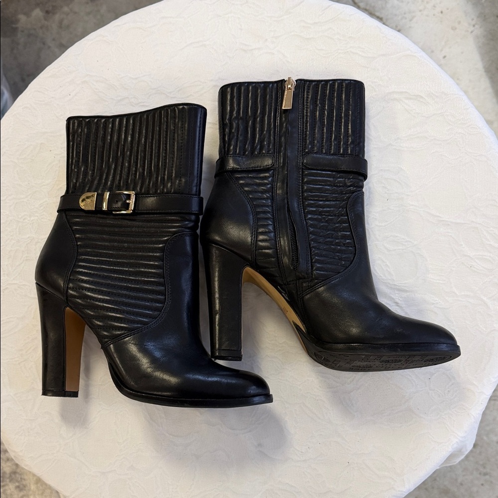 NWOT Vince Camuto Black Heeled Leather Boots with Buckle - Picture 2 of 9
